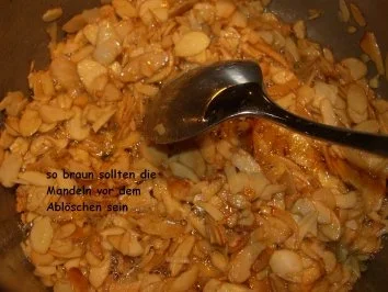 Rezept: Muffin: APFELMUFFIN ... unter Mandelhaube Bild Nr. 8 Muffin: APFELMUFFIN ... unter Mandelhaube - Rezept - Bild Nr. 8