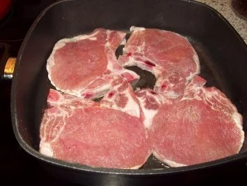 Rezept: Kotelets mit Steinpilzen und Champignons Bild Nr. 3 Kotelets mit Steinpilzen und Champignons - Rezept - Bild Nr. 3