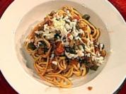 Spaghetti mit Auberginen, Tomaten und Büffelmozzarella - Rezept