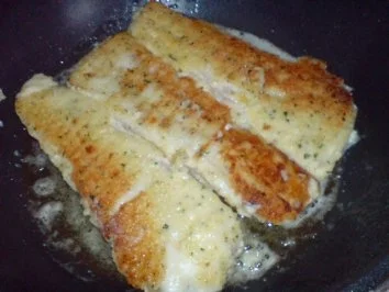 Rezept: Fischfilet mit Röstkartoffeln und grüner Soße Bild Nr. 9 Fischfilet mit Röstkartoffeln und grüner Soße - Rezept - Bild Nr. 9