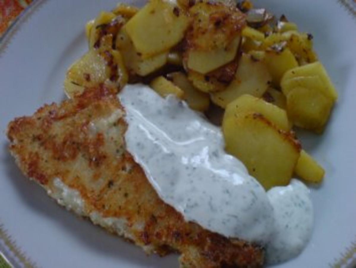 Fischfilet mit Röstkartoffeln und grüner Soße - Rezept - kochbar.de