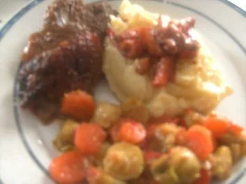 Putenbraten mit Honig-Hagebuttenkruste in Wintergemüse  geschmort - Rezept - Bild Nr. 10