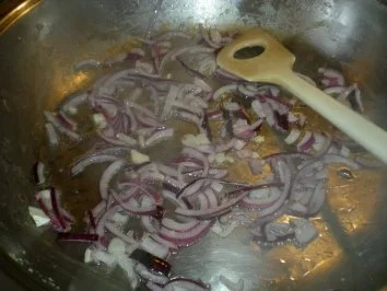 Spaghetti al Limone mit Puten Streifen, Oliven, Tomaten und Kapern - Rezept - Bild Nr. 7