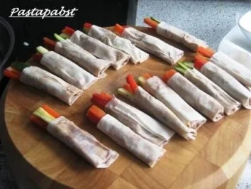 Rezept: Gemüsesticks in Filoteig Bild Nr. 9 Gemüsesticks in Filoteig - Rezept - Bild Nr. 9