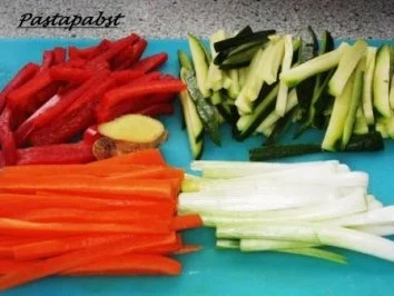 Rezept: Gemüsesticks in Filoteig Bild Nr. 2 Gemüsesticks in Filoteig - Rezept - Bild Nr. 2