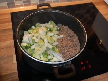 Käsehackfleischsuppe mit Porree - Rezept - Bild Nr. 3