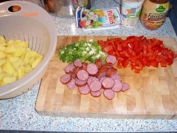 Kraut-Auflauf mit Cabanossi - Rezept - Bild Nr. 2