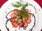 Orangen-Basilikum-Tiramisu unter Pistazienkernen - Rezept