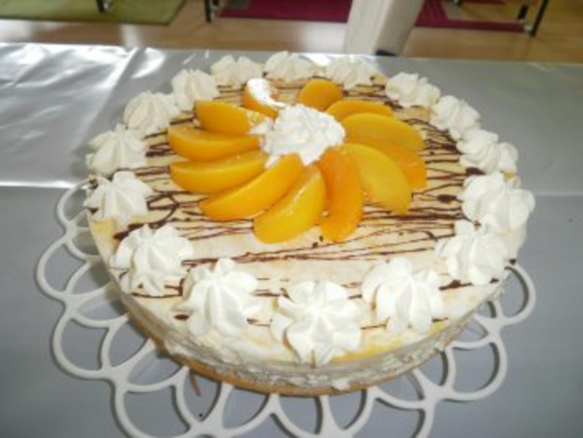 Pfirsich-Joghurt Torte mit Sekt - Rezept - Bild Nr. 2
