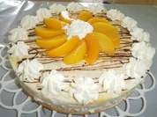 Pfirsich-Joghurt Torte mit Sekt - Rezept