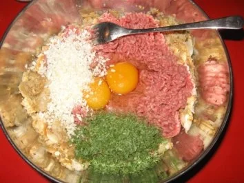 Frikadellen-Fleischpflanzerl - Rezept - Bild Nr. 2