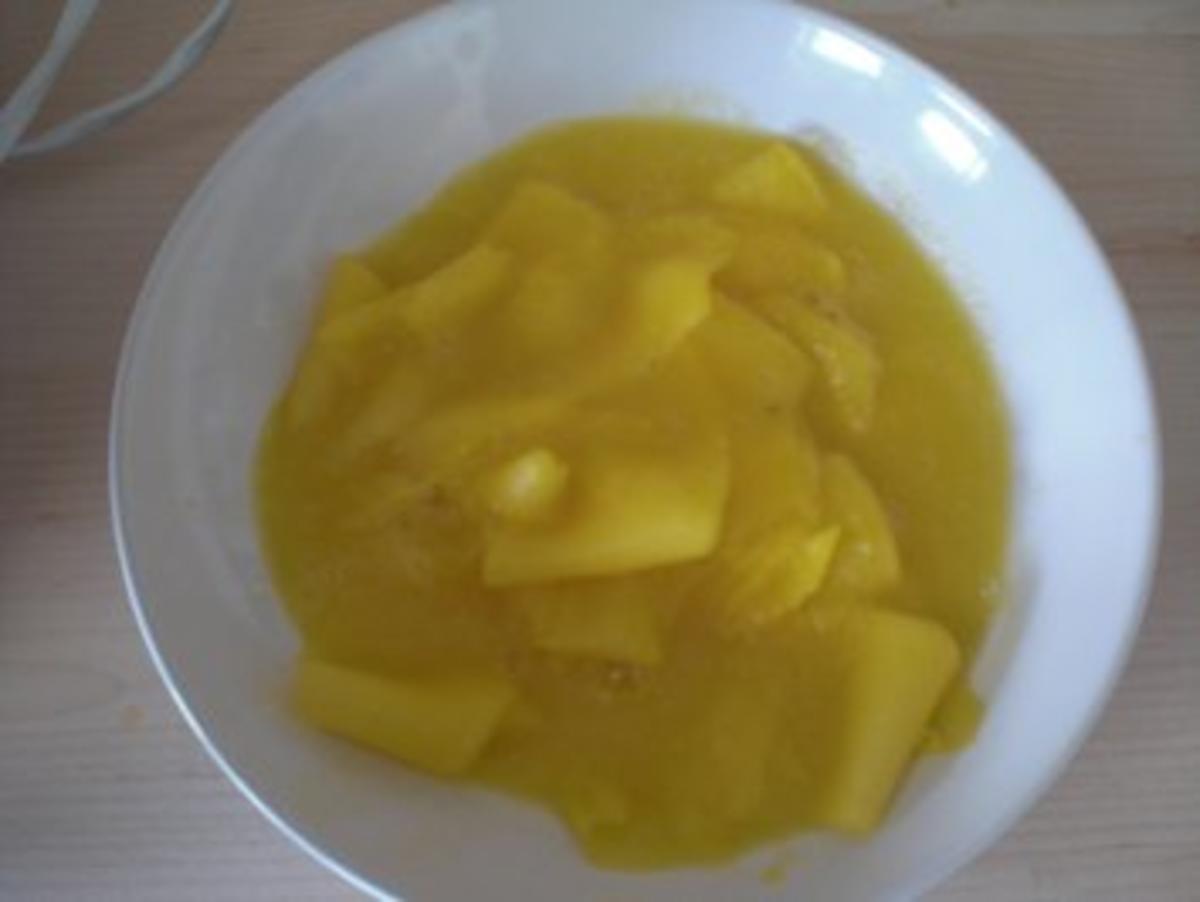 Weißwein-Mousse mit Sauerrahm und marinierter Mango - Rezept - Bild Nr. 4