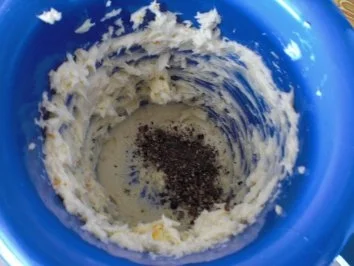 Rezept: Brie mit Orangen-Pfeffer-Butter Bild Nr. 2 Brie mit Orangen-Pfeffer-Butter - Rezept - Bild Nr. 2