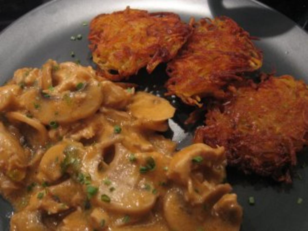 Hähnchen Champignongeschnetzeltes mit Röstis - einfach - von sTinsche