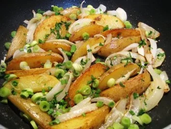 Rezept: Übrige Kartoffeln? Peppt sie doch einfach auf .... Übrige Kartoffeln? Peppt sie doch einfach auf .... - Rezept