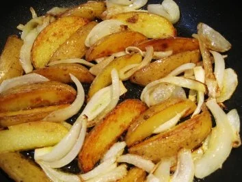 Rezept: Übrige Kartoffeln? Peppt sie doch einfach auf .... Bild Nr. 3 Übrige Kartoffeln? Peppt sie doch einfach auf .... - Rezept - Bild Nr. 3