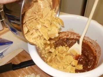 Rezept: Schokolate-Echt Amerikanisch- Reiche Schokolade Biscuit Scheiben - Kein backen - einfach lecker - Ich mache das fuer ein Geburtstag Geschenk Bild Nr. 3 Schokolate-Echt Amerikanisch- Reiche Schokolade Biscuit Scheiben - Kein backen - einfach lecker - Ich mache das fuer ein Geburtstag Geschenk - Rezept - Bild Nr. 3