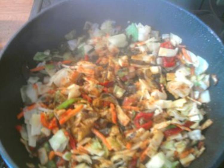 Schnelle Surimi-Riesengarnelen, Wok-Gemüse