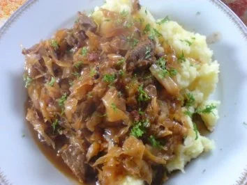 Rezept: Szegediner Gulasch mit Weißkohl Bild Nr. 2 Szegediner Gulasch mit Weißkohl - Rezept - Bild Nr. 2