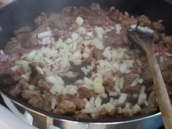 Rezept: Szegediner Gulasch mit Weißkohl Bild Nr. 12 Szegediner Gulasch mit Weißkohl - Rezept - Bild Nr. 12