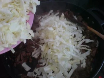 Rezept: Szegediner Gulasch mit Weißkohl Bild Nr. 13 Szegediner Gulasch mit Weißkohl - Rezept - Bild Nr. 13