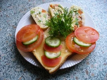 Rezept: gefüllte Käserolle Bild Nr. 2 gefüllte Käserolle - Rezept - Bild Nr. 2