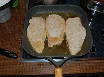 Rezept: Putenschnitzel mit Bandnudeln und Ratatouille Bild Nr. 2 Putenschnitzel mit Bandnudeln und Ratatouille - Rezept - Bild Nr. 2