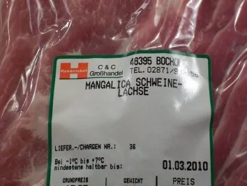 Rücken vom Mangalica-Schwein an Dauphinoise und Erbsenschoten - Rezept - Bild Nr. 2