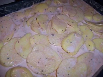 Rezept: Kartoffel - Gratin preiswert & schmackhaft Bild Nr. 2 Kartoffel - Gratin preiswert & schmackhaft - Rezept - Bild Nr. 2