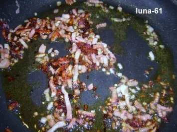 Rezept: TARTIFLETTE SAVOYARDE - eine deftige Spezialität aus Savoyen Bild Nr. 4 TARTIFLETTE SAVOYARDE - eine deftige Spezialität aus Savoyen - Rezept - Bild Nr. 4