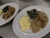 Gefüllte Kalbsröllchen mit blanchiertem Mangold an Morchelrahm - Rezept - Bild Nr. 9