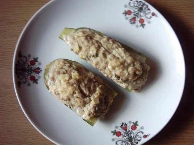 Zucchini gefüllt auf türkische Art - Rezept