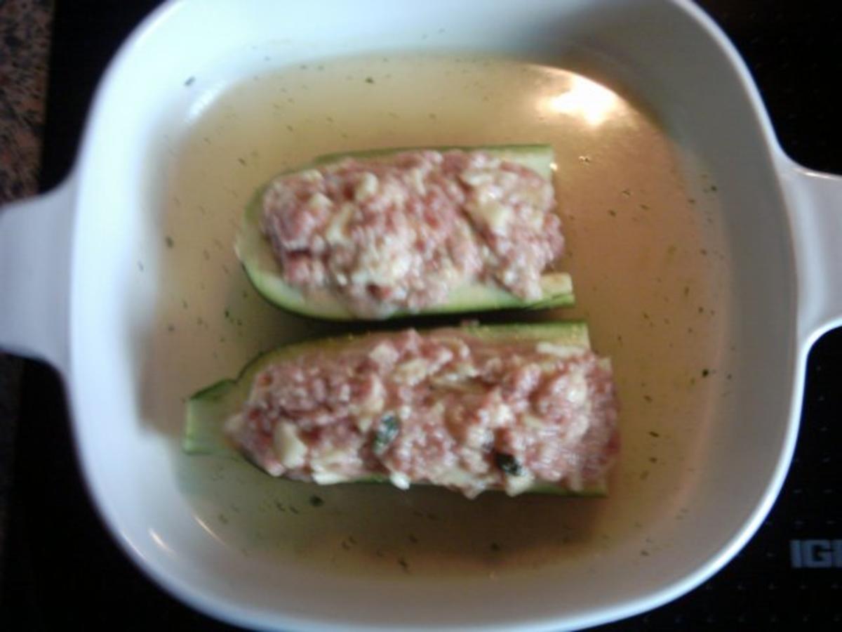 Zucchini gefüllt auf türkische Art - Rezept - Bild Nr. 2