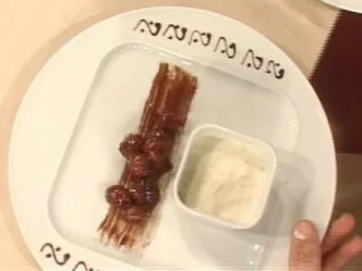 Vanillecreme mit flambierten Schattenmorellen á la Kotaska - Rezept