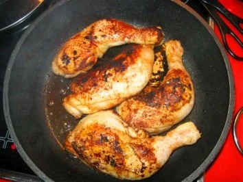 Hähnchenkeule gegrillt auf buntem Gemüsereis - Rezept - Bild Nr. 3