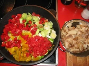 Hähnchenkeule gegrillt auf buntem Gemüsereis - Rezept - Bild Nr. 6