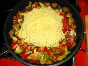 Hähnchenkeule gegrillt auf buntem Gemüsereis - Rezept - Bild Nr. 8