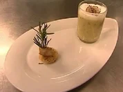 Kartoffel-Trüffel-Macchiato mit Rosmarincracker - Rezept