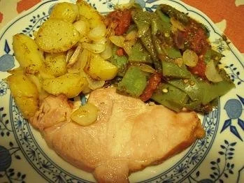 Stangenbohnen mit Tomaten, Kartöffelchen und Minutenkassler - Rezept