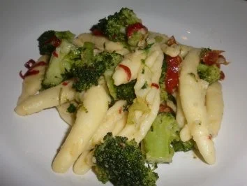 Cortecce mit Brokkoli und Anchovis - Rezept