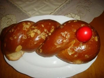 OSTERHEFEBROT ( TSOUREKIA ) - Rezept