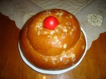 OSTERHEFEBROT ( TSOUREKIA ) - Rezept - Bild Nr. 2