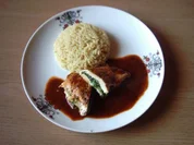 Rezept: Hรคhnchenbrust-Spinat-Rollen Hรคhnchenbrust-Spinat-Rollen - Rezept