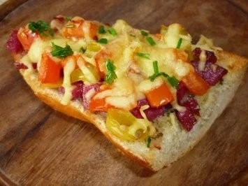 Rezept: gefülltes Stangenweißbrot gefülltes Stangenweißbrot - Rezept