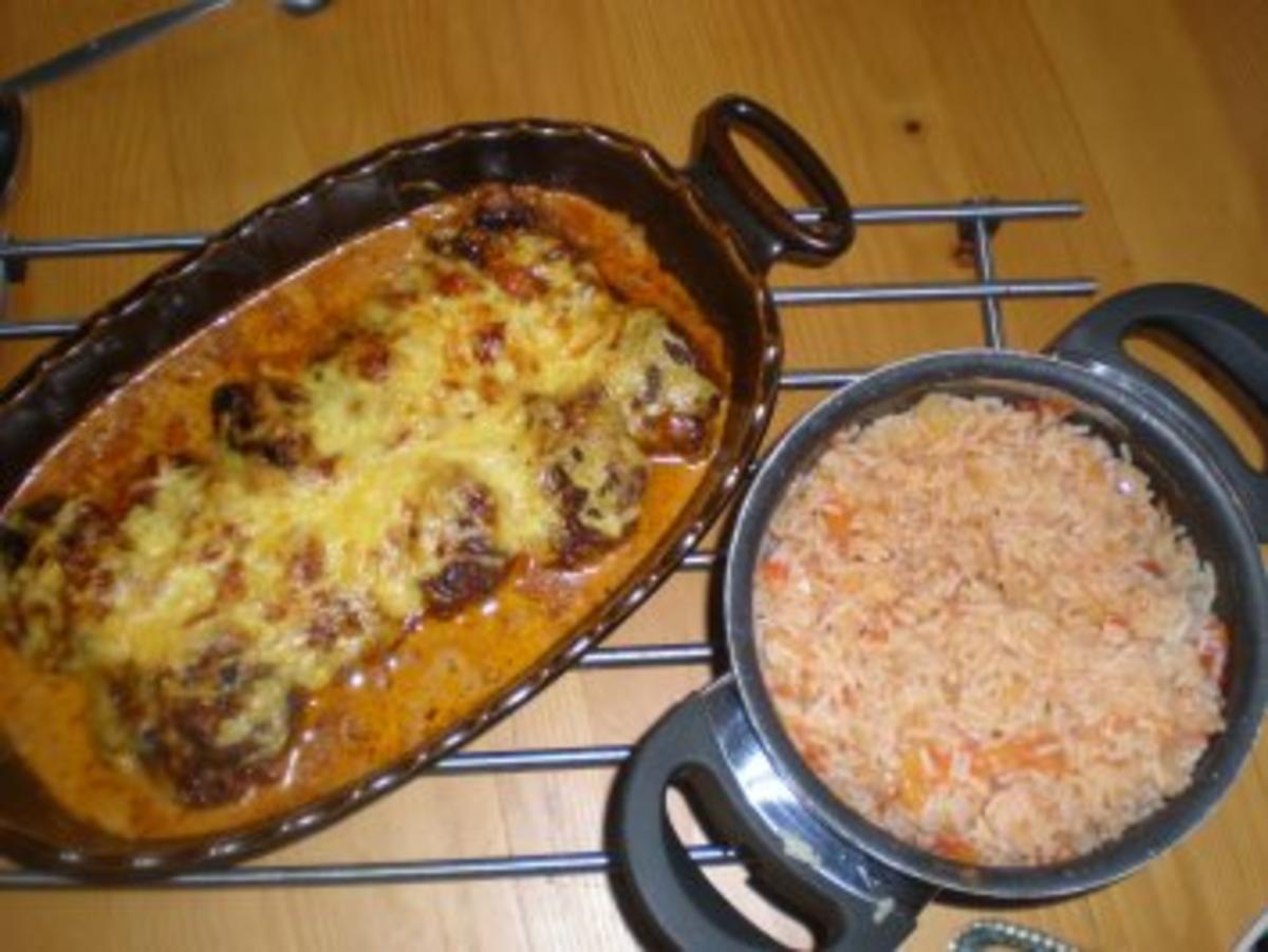 HACKSTEAKS IN EINER METAXA-TOMATEN-SAHNE SOßE - Rezept - Bild Nr. 2