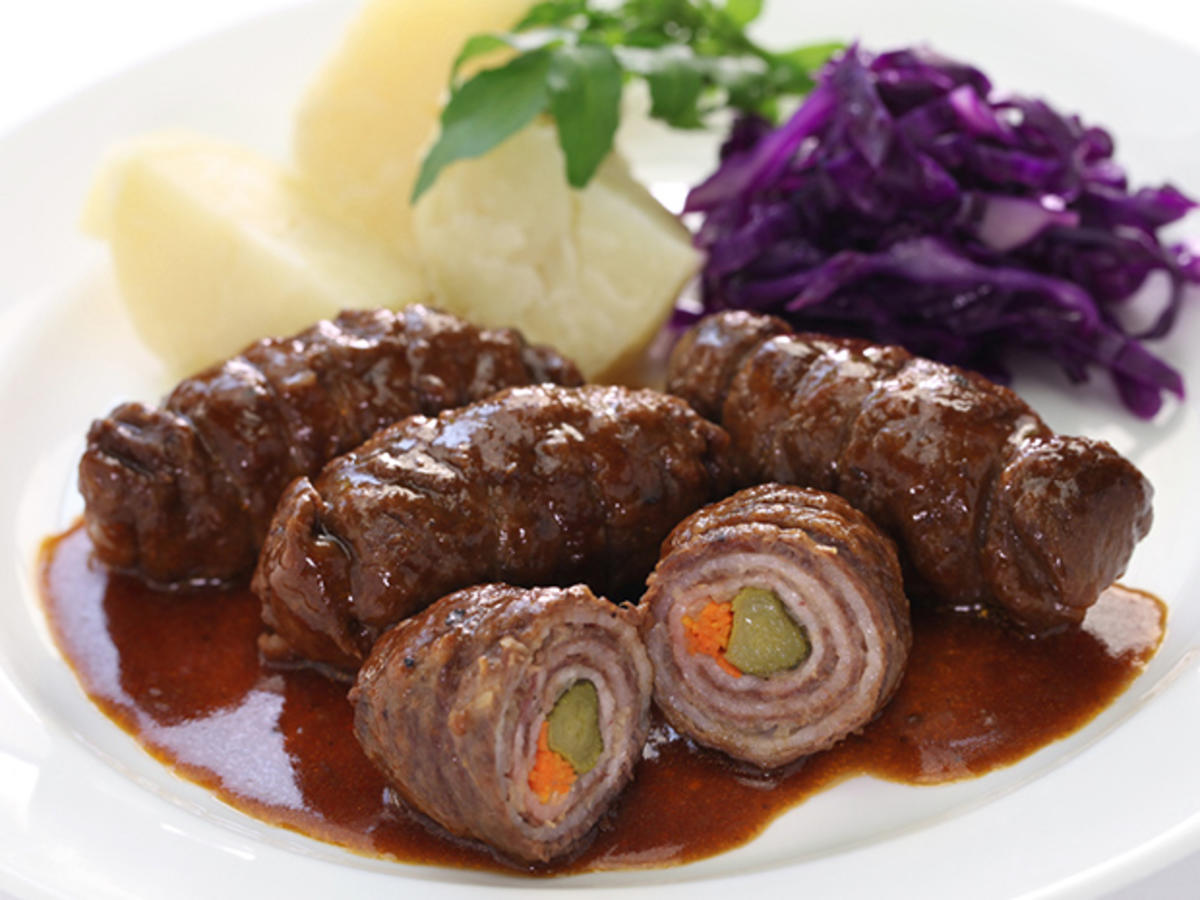 Rinderrouladen mit nussiger Füllung - einfach & lecker