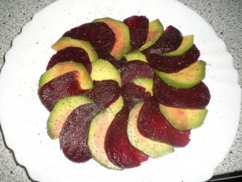 Rezept: Rote Beete - Avocado-Carpaccio Rote Beete - Avocado-Carpaccio - Rezept