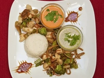 Hühnerbrust-Chop-Suey mit buntem Gemüse (Lisa Bund) - Rezept