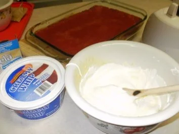 Rezept: Kuchen- Erdbeerkuchen - die Stadt Plant City in Florida ist bekannt fuer die Erdbeeren und hat die tollsten Rezepten Bild Nr. 6 Kuchen- Erdbeerkuchen - die Stadt Plant City in Florida ist bekannt fuer die Erdbeeren und hat die tollsten Rezepten - Rezept - Bild Nr. 6