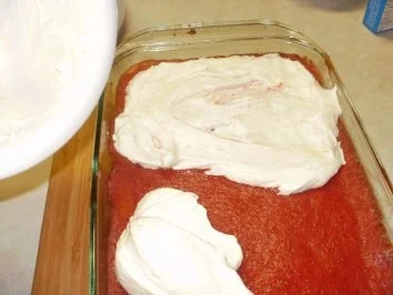 Rezept: Kuchen- Erdbeerkuchen - die Stadt Plant City in Florida ist bekannt fuer die Erdbeeren und hat die tollsten Rezepten Bild Nr. 7 Kuchen- Erdbeerkuchen - die Stadt Plant City in Florida ist bekannt fuer die Erdbeeren und hat die tollsten Rezepten - Rezept - Bild Nr. 7